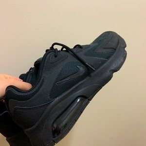 Nike all black sneakers